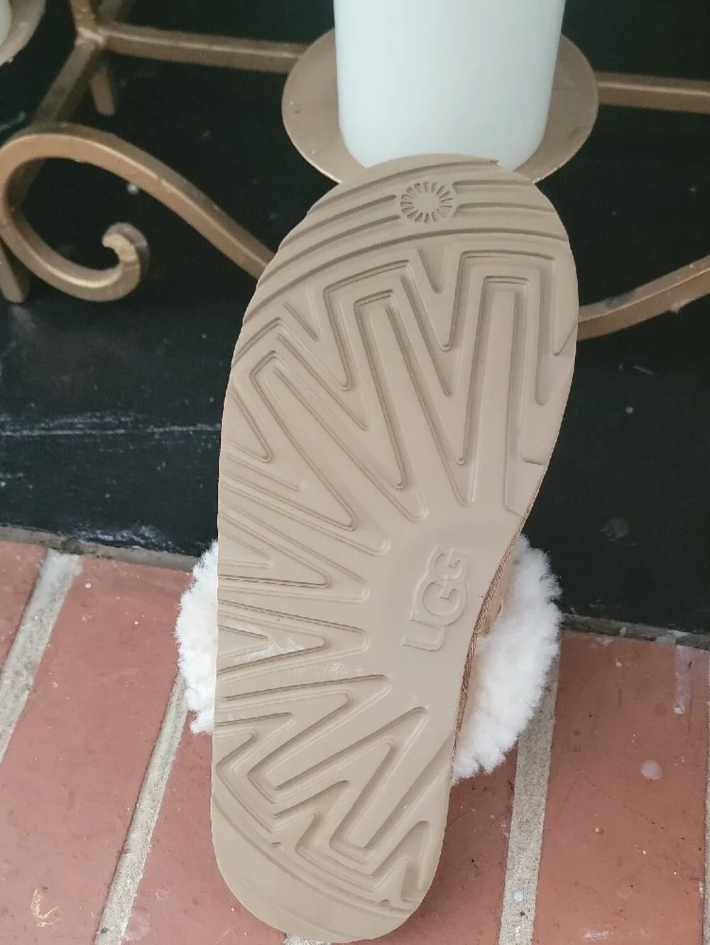 UGG Kids Chestnut Suede Slip-On Shearling Clog